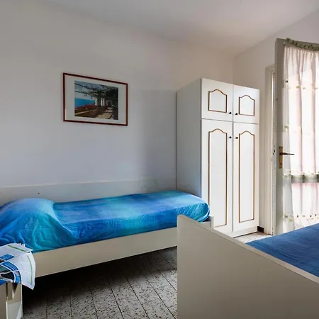 Cute Little House With Exclusive Garden And Pools Apartment *
