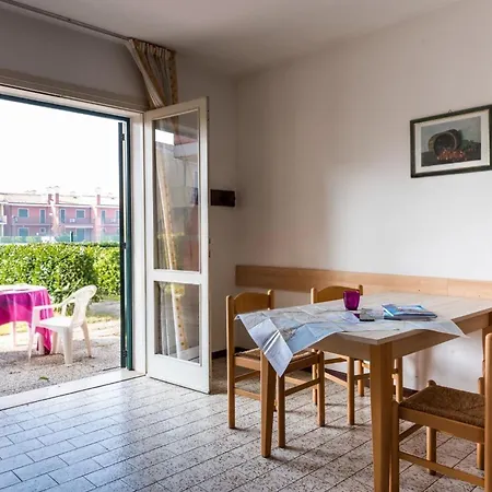 Apartment Cute Little House With Exclusive Garden And Pools *